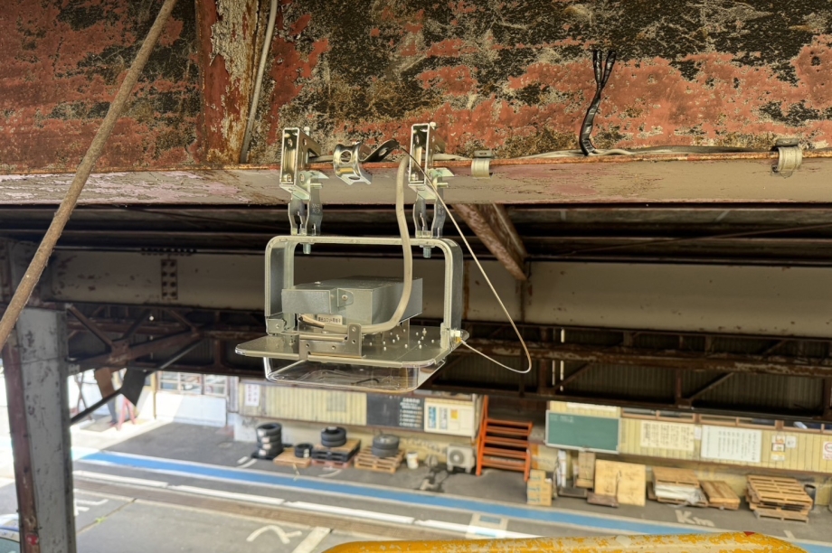 運送会社K様　高天井LED改修