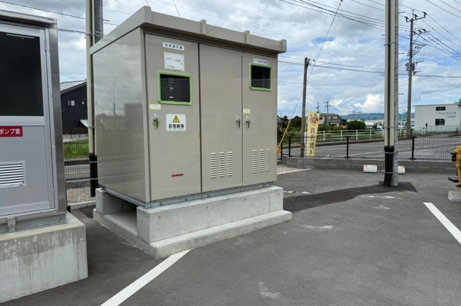 倉庫会社F様　高圧受電設備新設（キューピクル、建柱装柱、PAS気中開閉器）、太陽光パネル新設